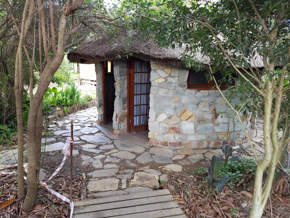 Mali Boutique Lodge & Tube 'N Axe Budget Accommodation Stormsrivier Esterno foto